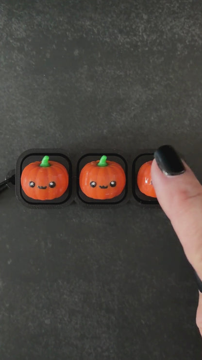 Peter Pumpkin Bun Chunky Clicker